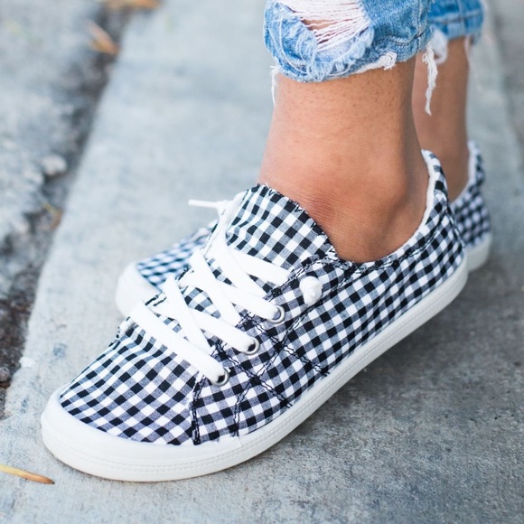 🆕Sydney | Black & White Checkered Canvas Sneakers - Picture 3 of 3